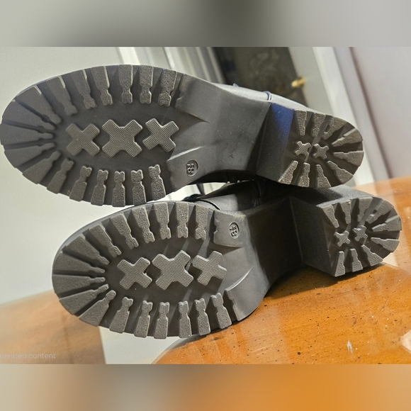 MIA Black Chunky Heel Faux Leather Lace Up Boots Womens 8.5 - Picture 6 of 11